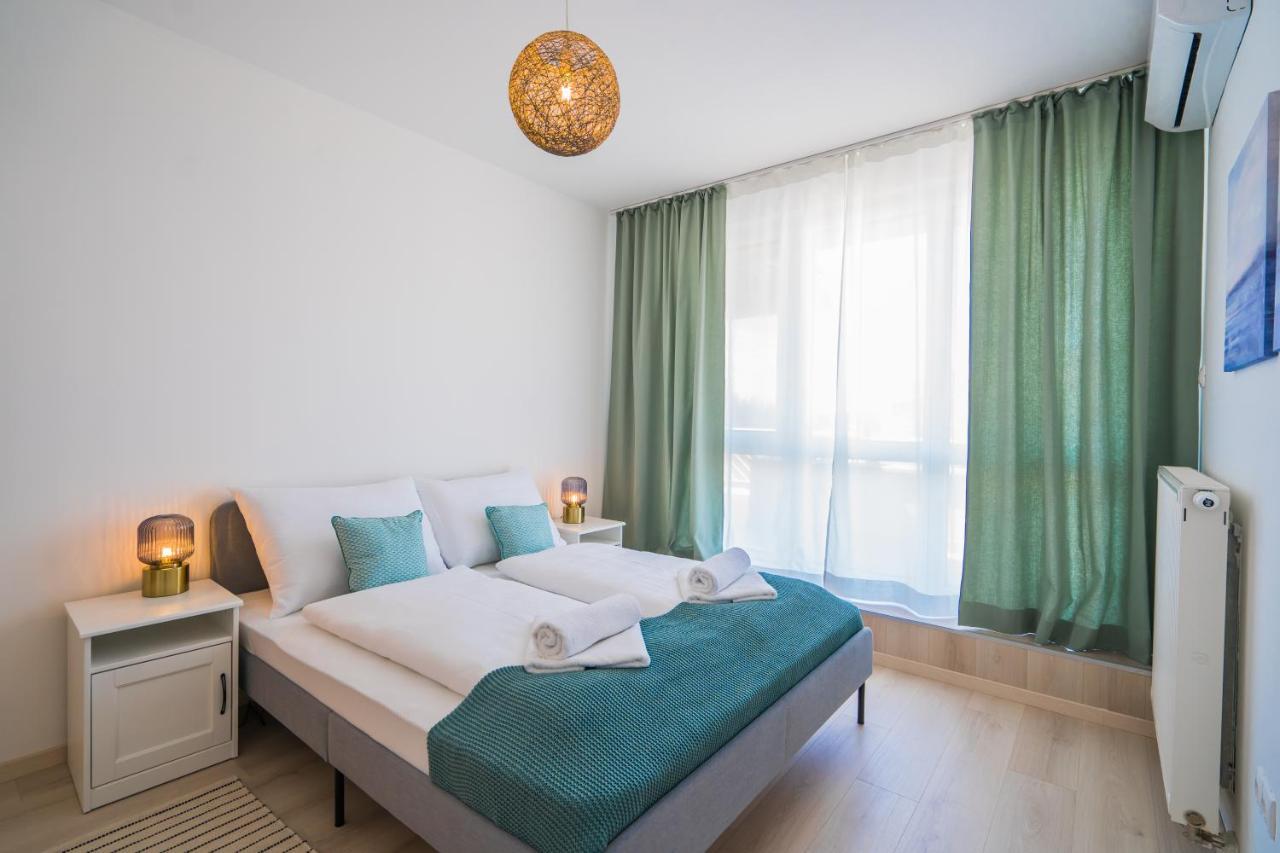 Myflat Golden Coast Panorama Apartment Шиофок Экстерьер фото
